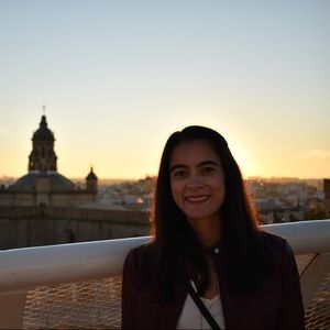 Meet your Posher, Linsey